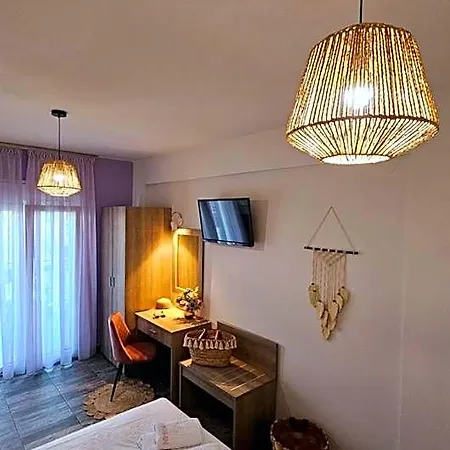 Niriides Boutique 3*