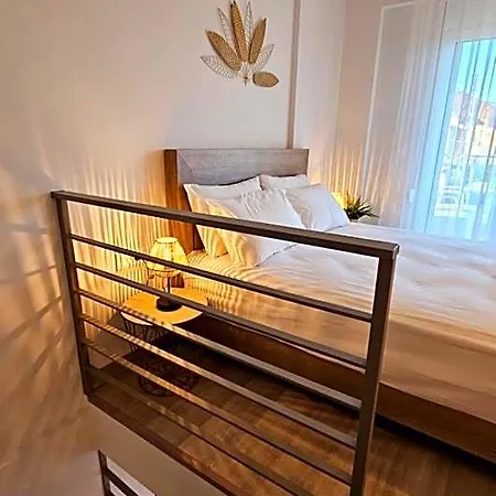 Niriides Boutique Hotel Vrasná