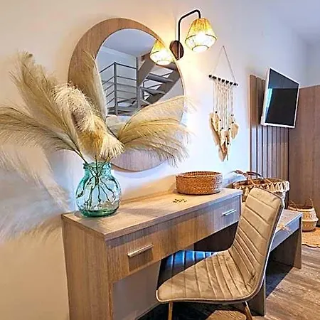 Niriides Boutique 3* Vrasna