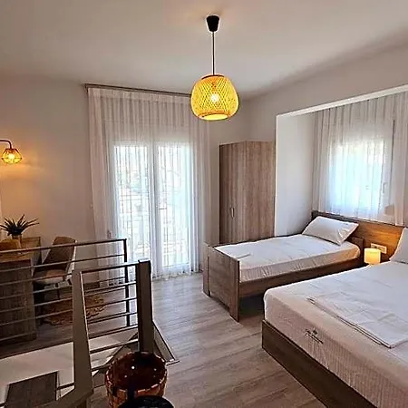 Niriides Boutique Hotel 3*